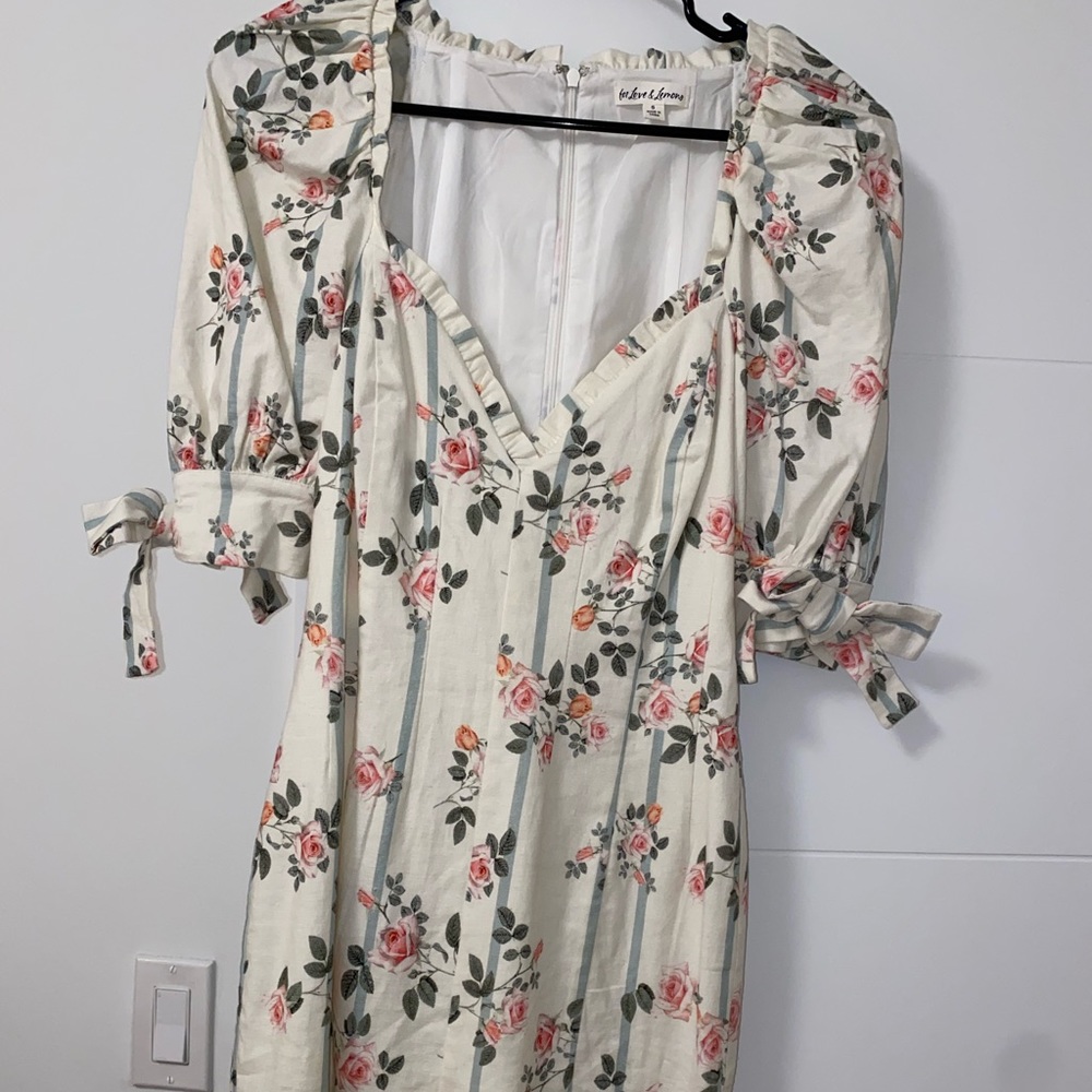 The cutest dress ever sz small spring summer everyday get it now! lol